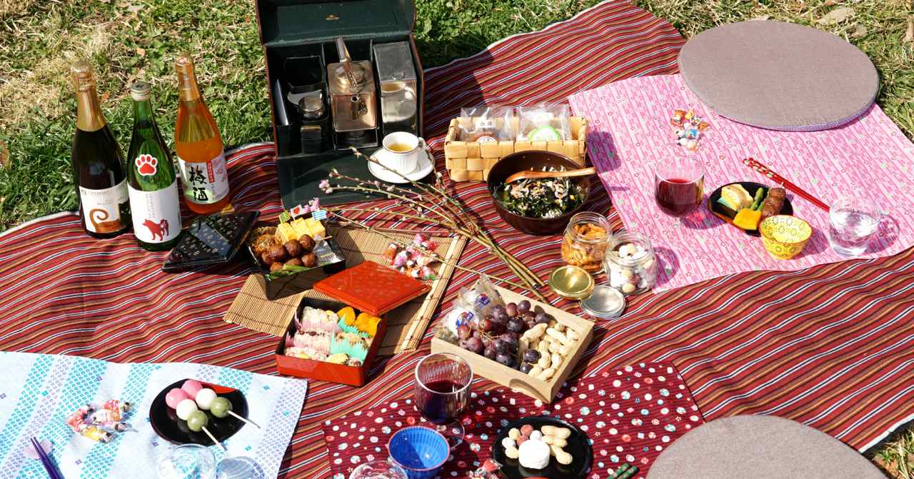 お花見に使える ピクニックの達人に教わる 100均 活用術 イエノミスタイル 家飲みを楽しむ人の情報サイト